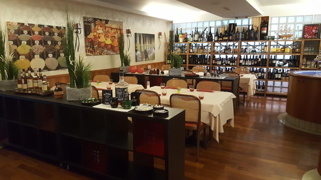 Hotel Bahnhof Haus Chiasso Exteriér fotografie