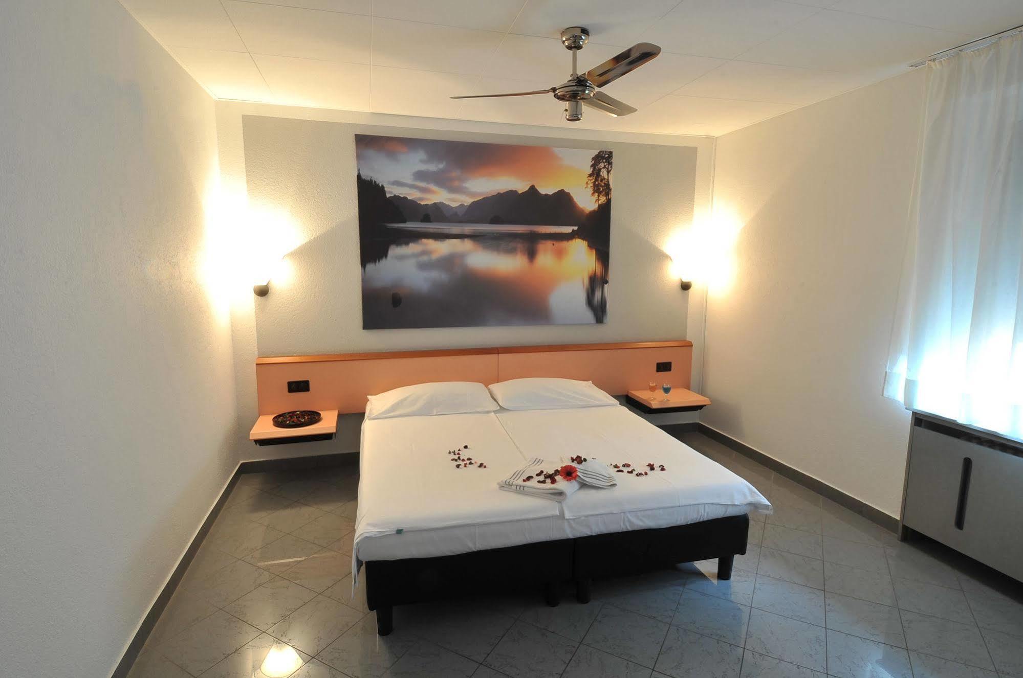 Hotel Bahnhof Haus Chiasso Exteriér fotografie